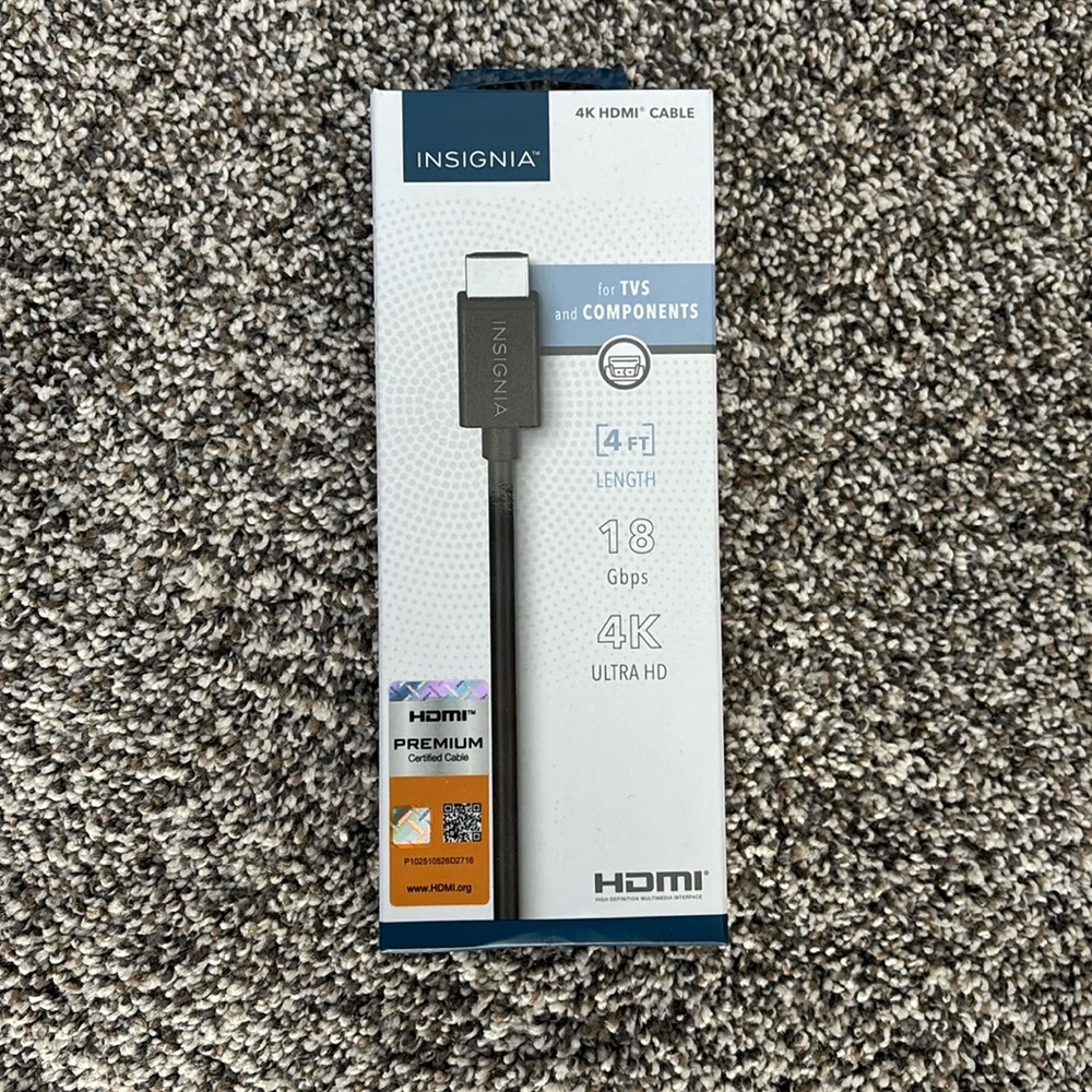 {INSIGNIA} 4ft 4K Ultra HD HDMI Cable - Black NEW